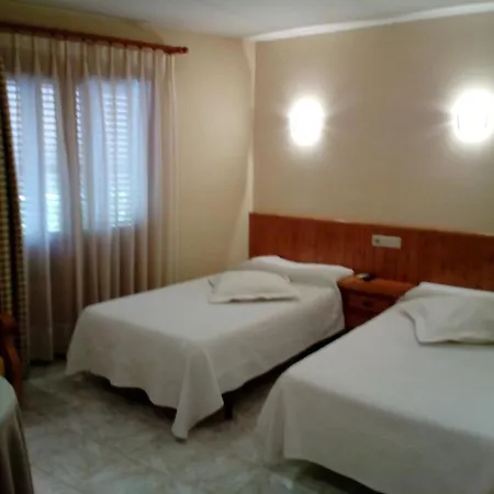 Hostal Lopez Guest house 3*